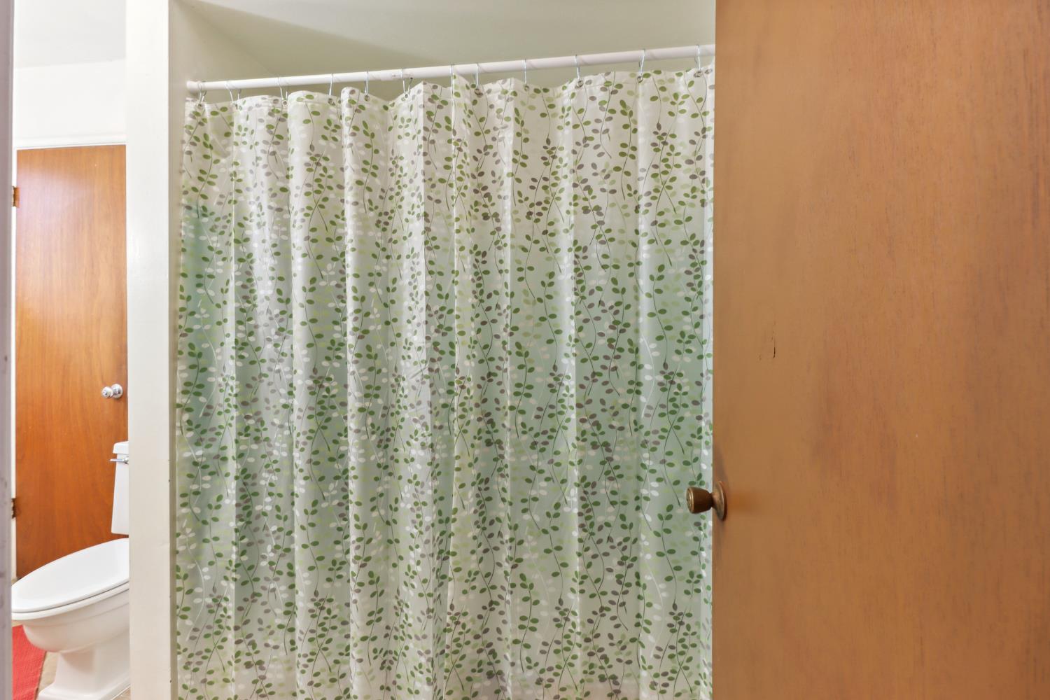 Detail Gallery Image 19 of 41 For 1702 Harian Way, Sacramento,  CA 95822 - – Beds | – Baths