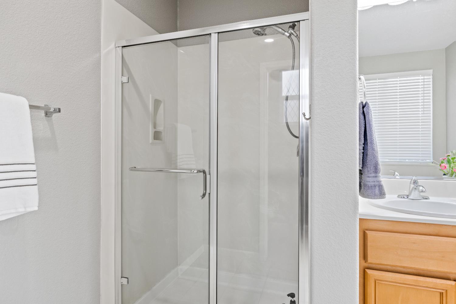 Detail Gallery Image 24 of 34 For 5425 Mossy Stone Way, Rancho Cordova,  CA 95742 - 3 Beds | 2 Baths