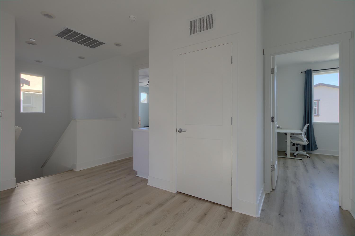 Detail Gallery Image 24 of 60 For 2183 Grady Cir, Woodland,  CA 95776 - 4 Beds | 2/1 Baths