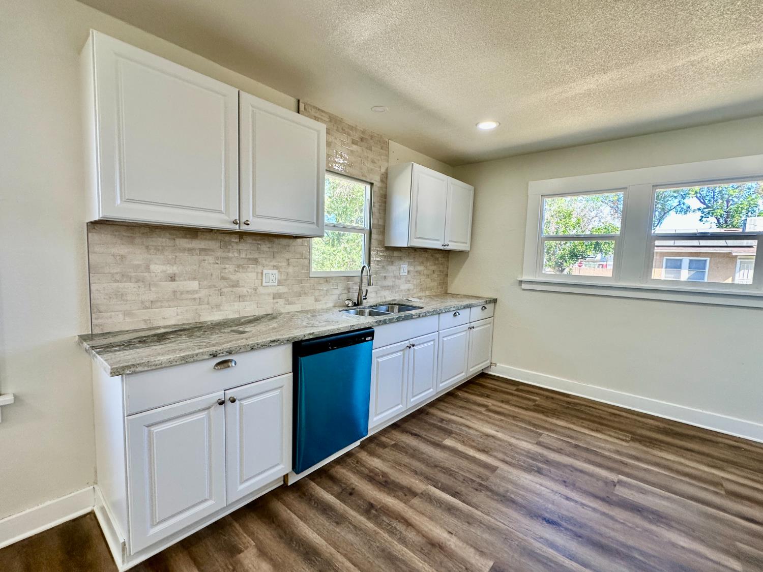 Detail Gallery Image 7 of 21 For 597 1st Ave, Gustine,  CA 95322 - 3 Beds | 1 Baths
