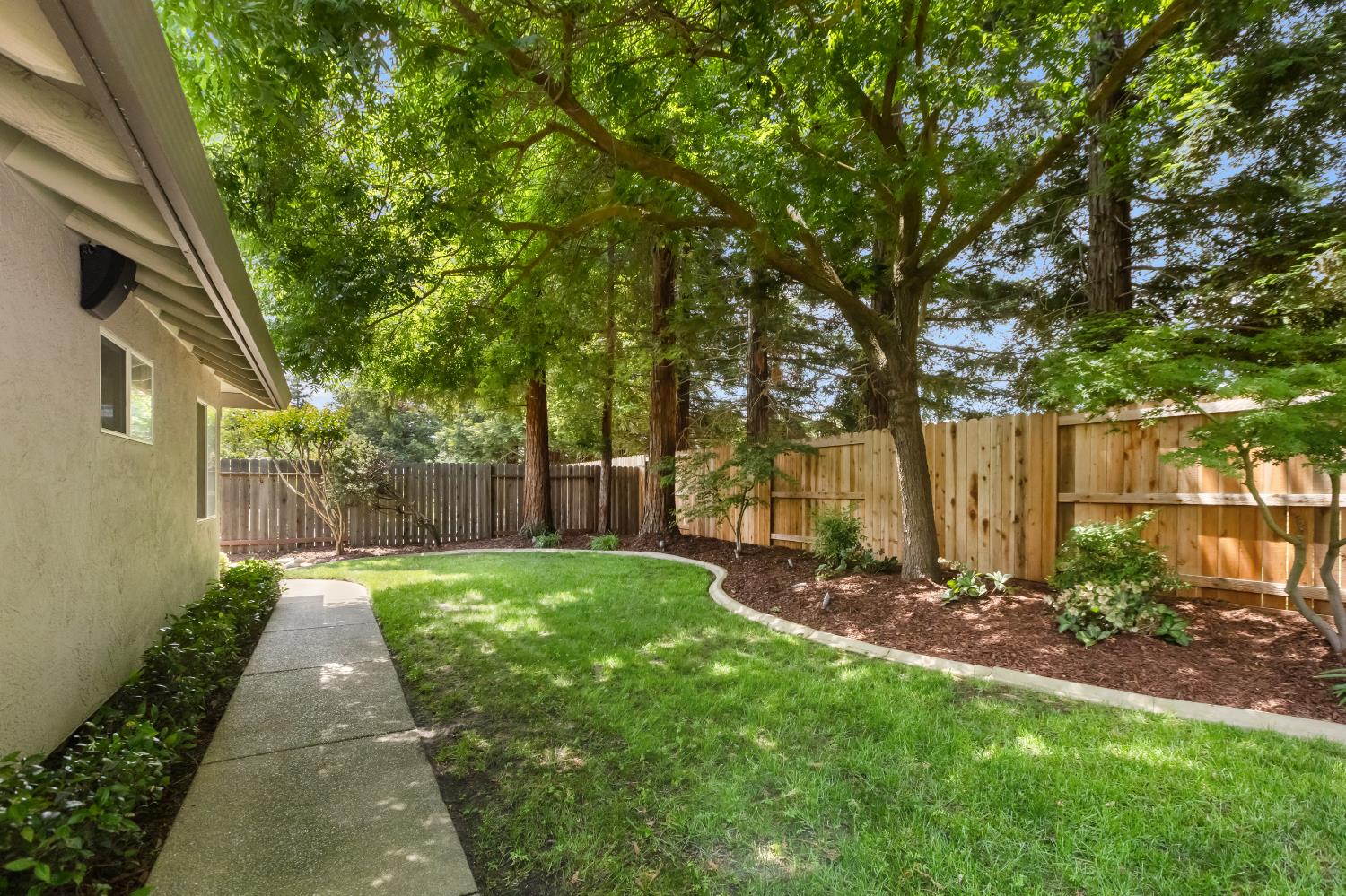 Detail Gallery Image 64 of 72 For 9180 Quail Cove Dr, Elk Grove,  CA 95624 - 5 Beds | 2/1 Baths
