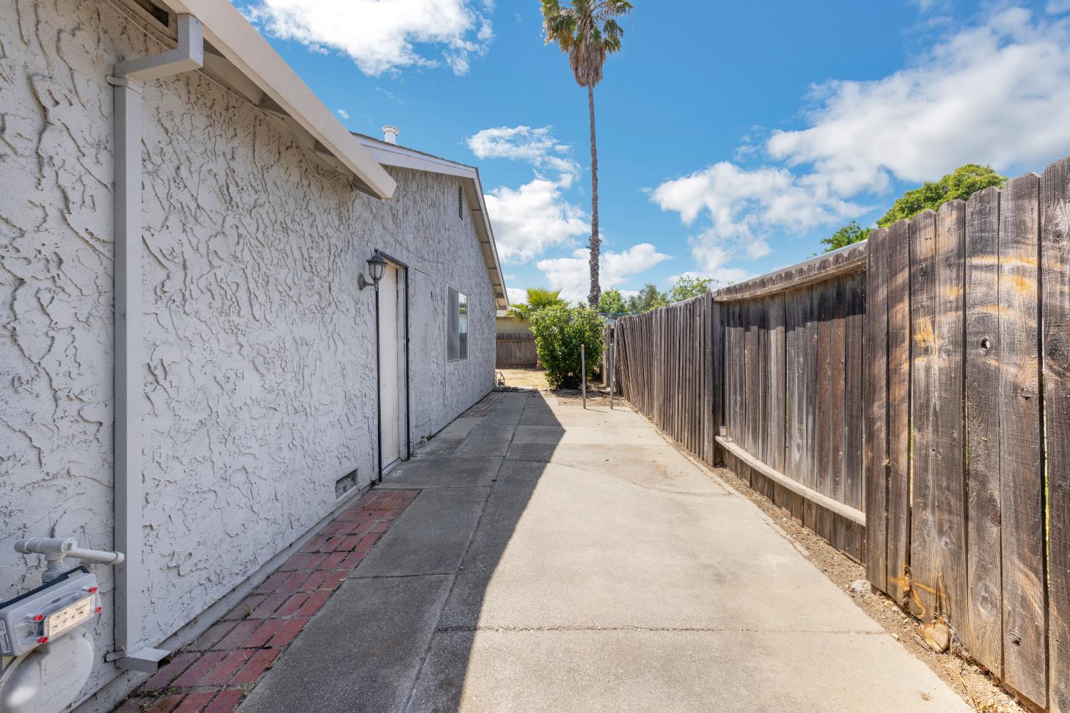 Detail Gallery Image 31 of 38 For 319 Valleywood Dr, Woodland,  CA 95695 - 3 Beds | 2 Baths