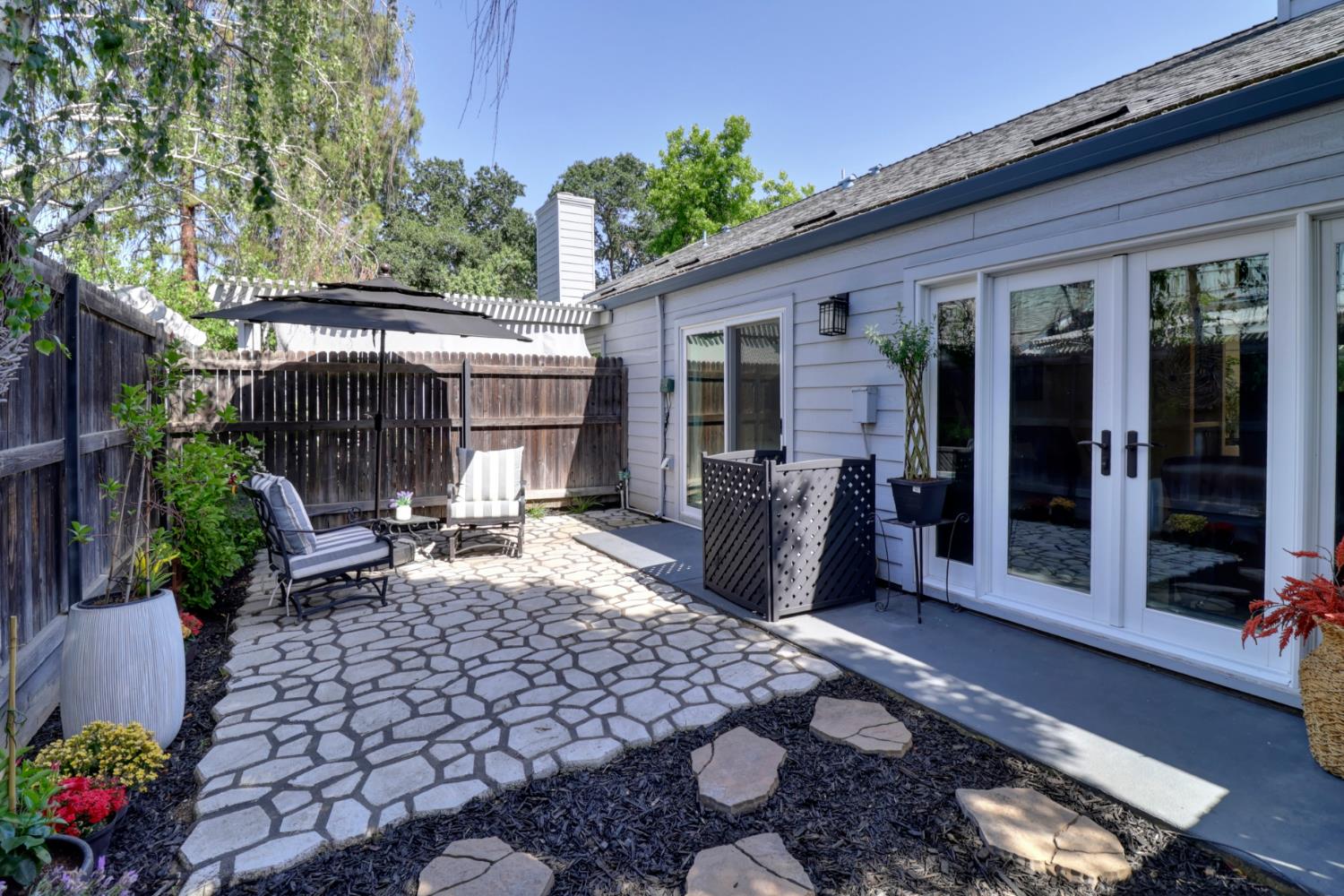 Photo #13: 225064866 Listing: Photo #13