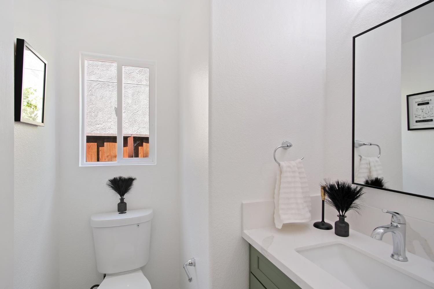 Detail Gallery Image 14 of 19 For 4135 Keepsake Ct, Tracy,  CA 95377 - 3 Beds | 2/1 Baths