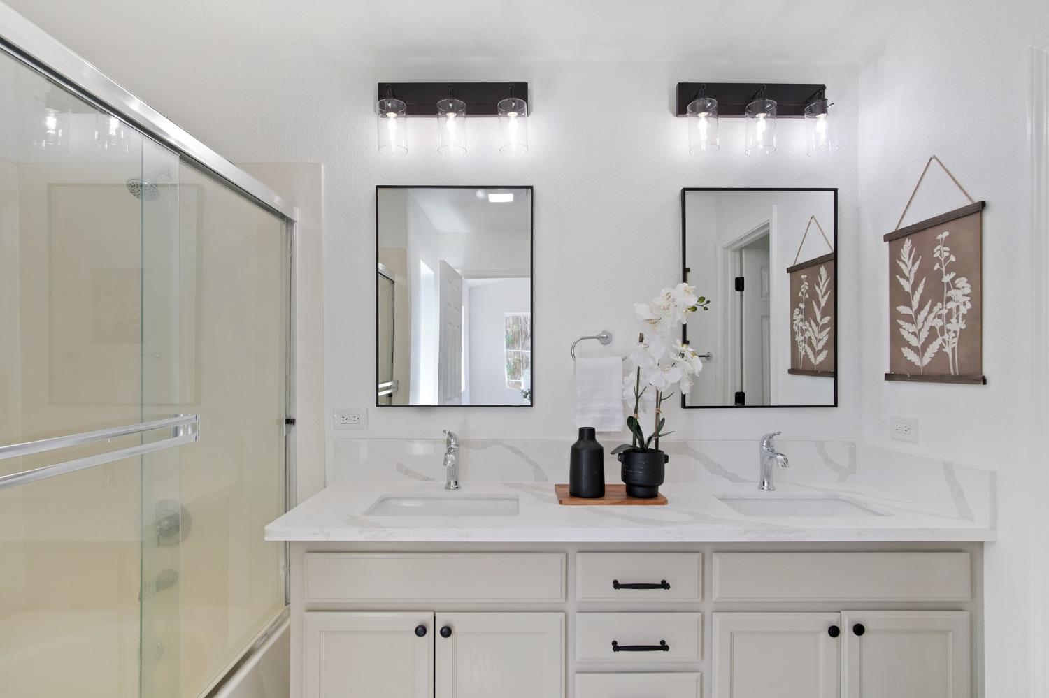 Detail Gallery Image 9 of 19 For 4135 Keepsake Ct, Tracy,  CA 95377 - 3 Beds | 2/1 Baths