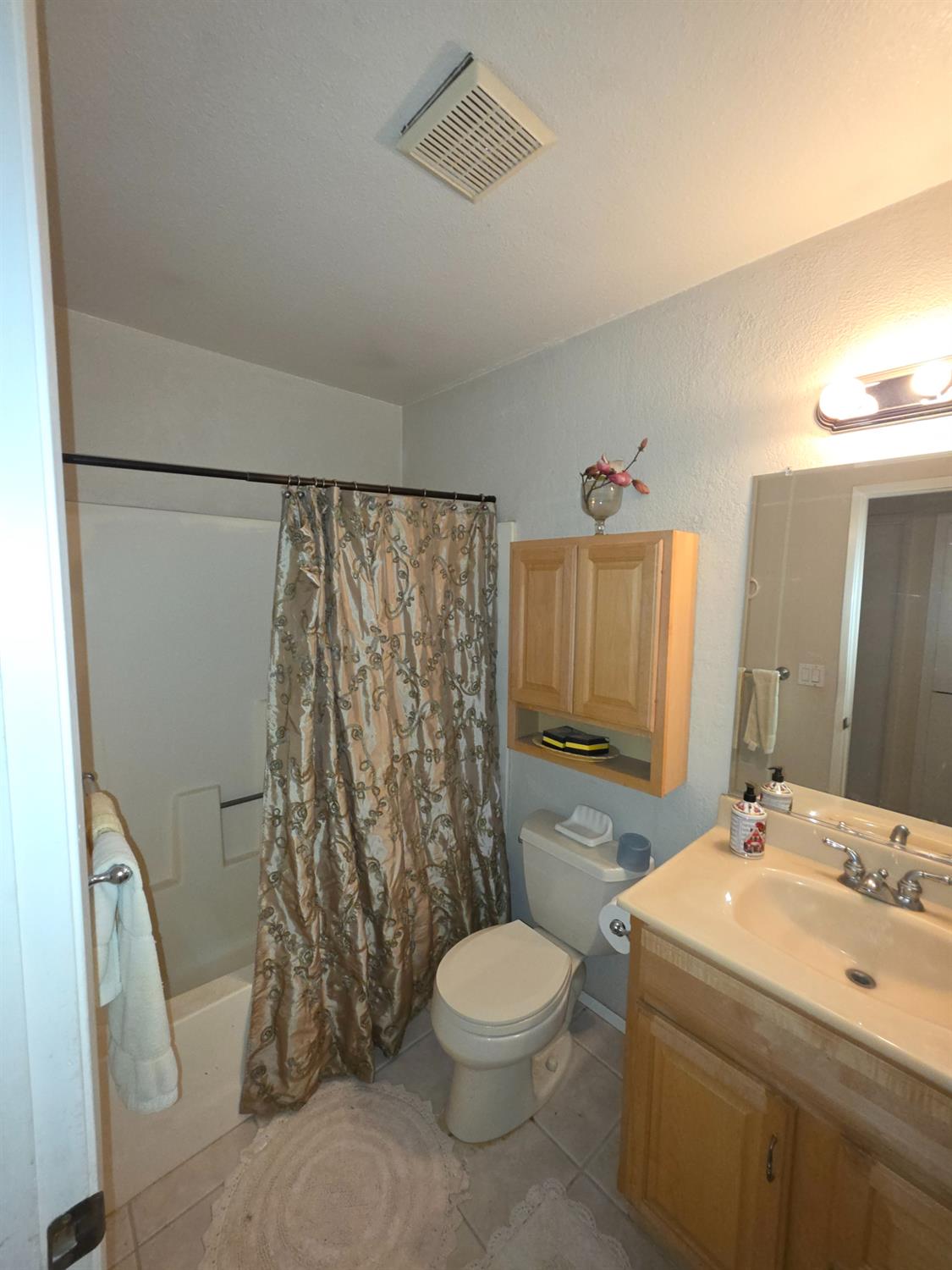 Detail Gallery Image 7 of 12 For 1855 Crossmill Way, Sacramento,  CA 95833 - 2 Beds | 2 Baths