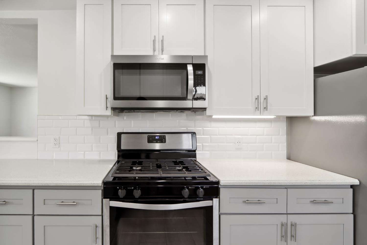 Detail Gallery Image 12 of 59 For 5250 71st St, Sacramento,  CA 95820 - 3 Beds | 1 Baths