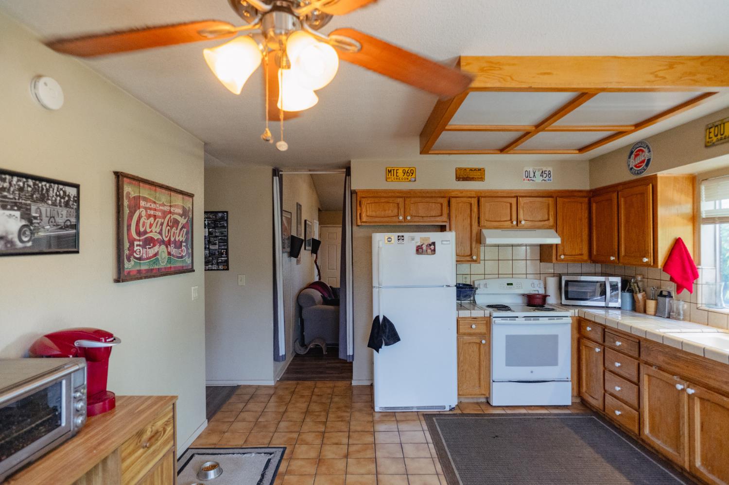 Detail Gallery Image 7 of 66 For 1070 E 23rd St, Merced,  CA 95340 - 3 Beds | 2 Baths