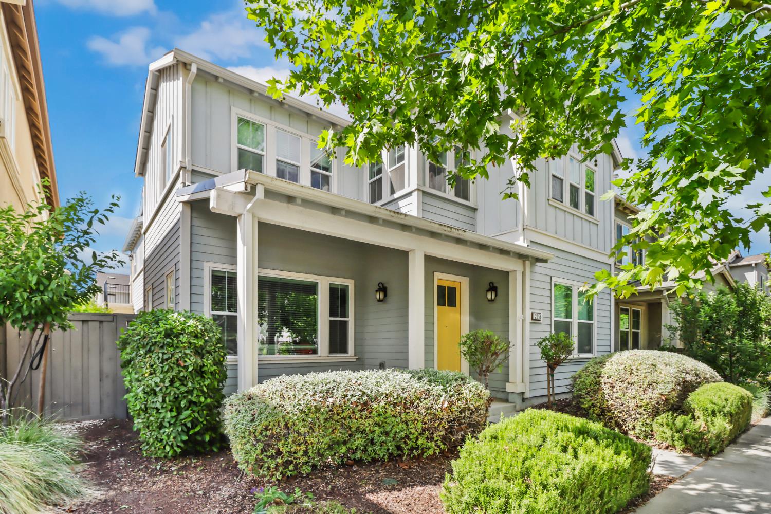 Detail Gallery Image 2 of 37 For 2056 Cannery Loop, Davis,  CA 95616 - 6 Beds | 4 Baths