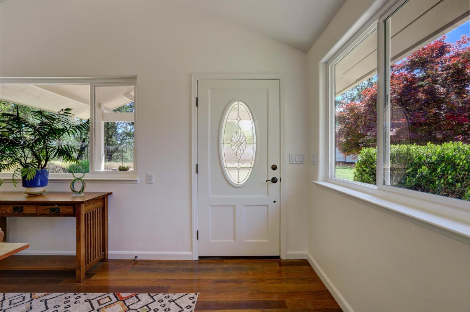 Detail Gallery Image 9 of 88 For 2500 N Lakewood Dr, Meadow Vista,  CA 95722 - 3 Beds | 2/1 Baths