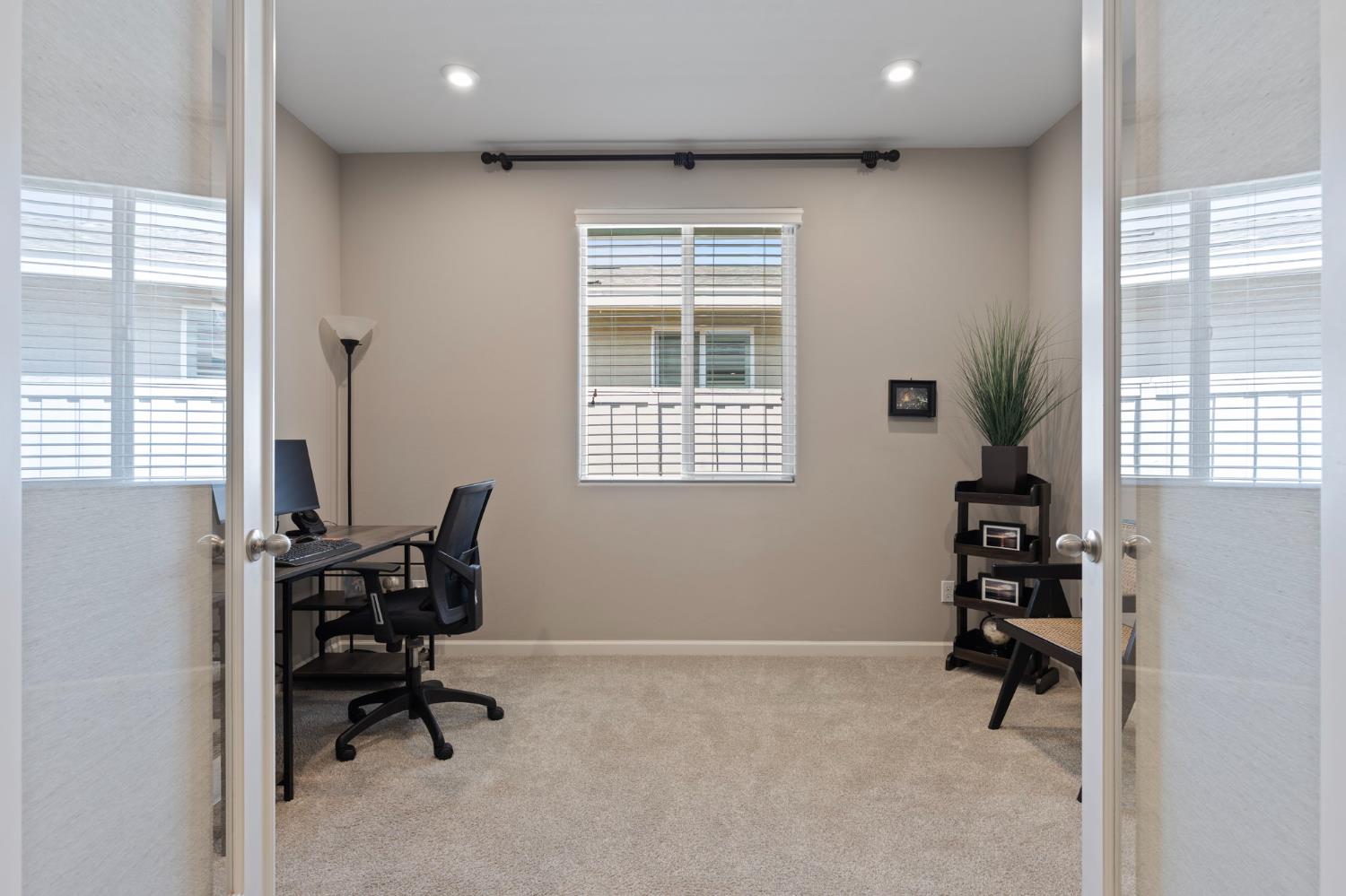 Detail Gallery Image 17 of 45 For 2616 Provincetown Way, Roseville,  CA 95747 - 4 Beds | 2 Baths