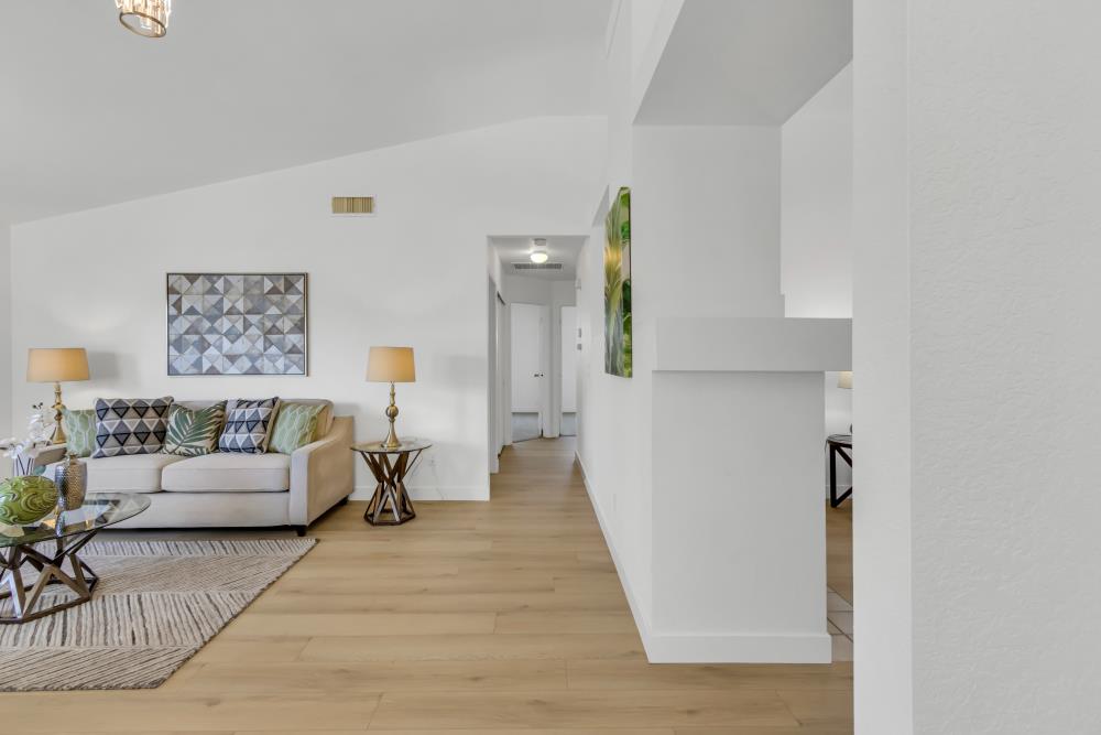 Detail Gallery Image 37 of 75 For 5984 Sawyer Cir, Sacramento,  CA 95823 - 3 Beds | 2 Baths