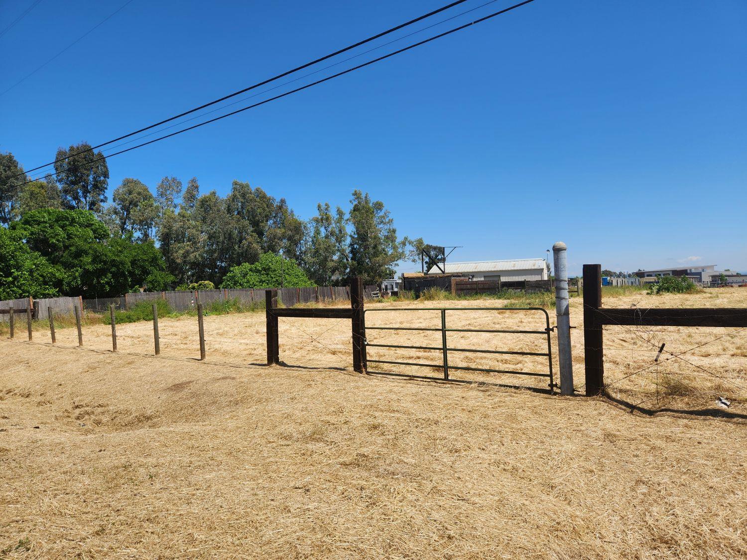 Detail Gallery Image 33 of 37 For 1596 Broadway St, Olivehurst,  CA 95961 - – Beds | – Baths