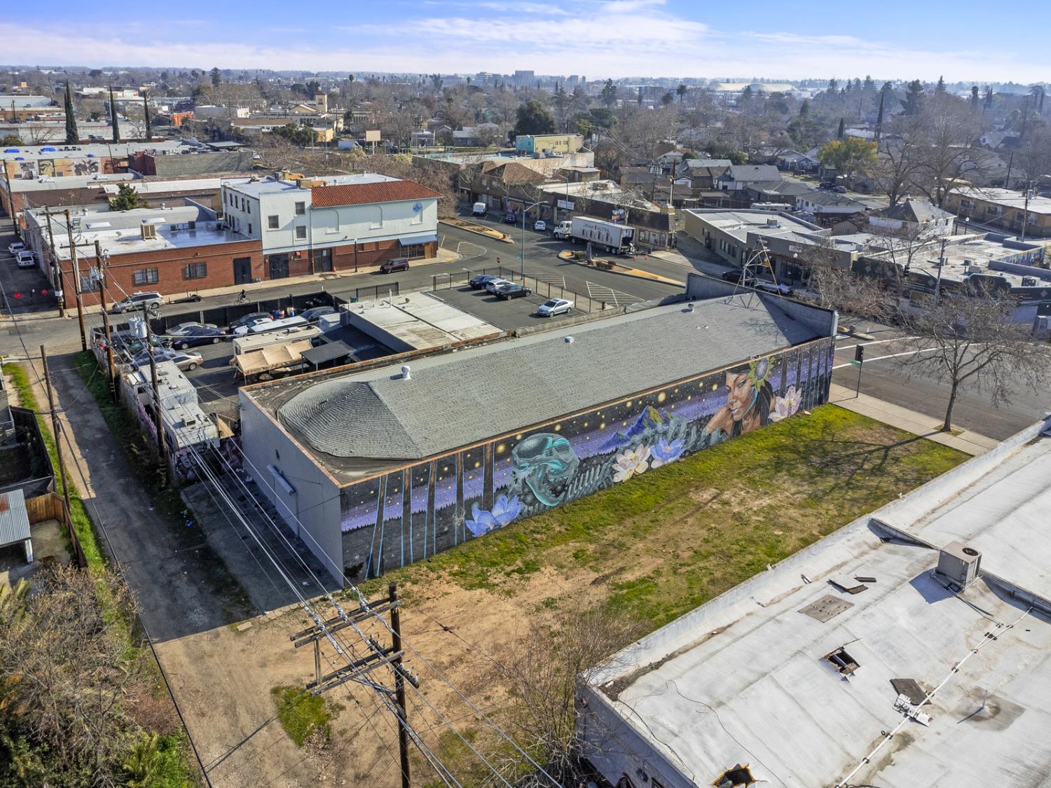 Detail Gallery Image 4 of 21 For 1721 Del Paso Blvd, Sacramento,  CA 95815 - – Beds | – Baths
