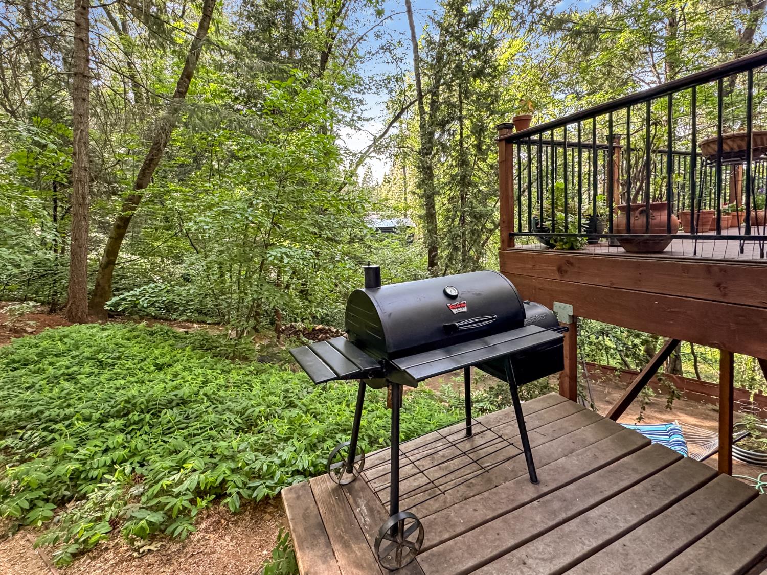 Detail Gallery Image 20 of 24 For 10901 Footwall Dr, Grass Valley,  CA 95945 - 3 Beds | 2 Baths