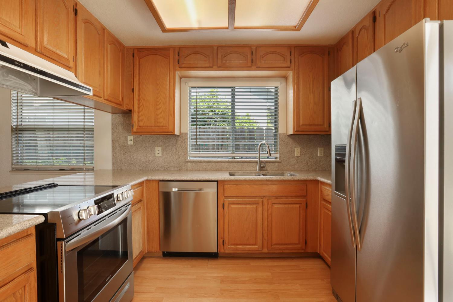 Detail Gallery Image 13 of 37 For 861 E Hawkeye Ave, Turlock,  CA 95380 - 3 Beds | 2/1 Baths