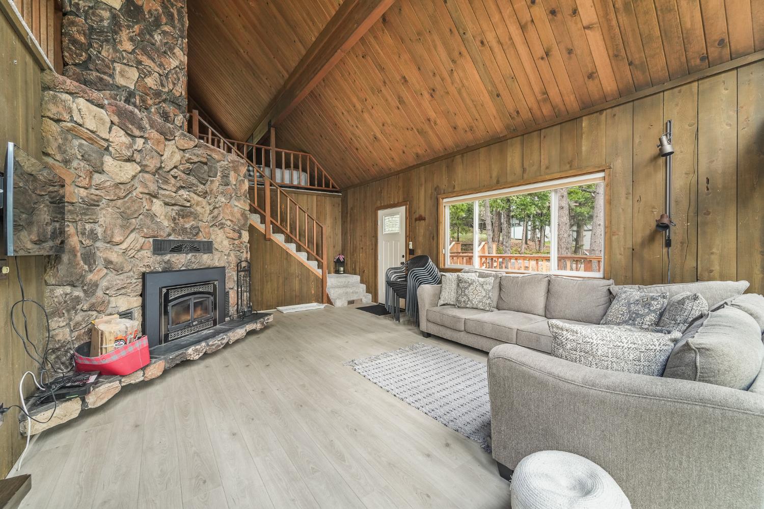 Detail Gallery Image 13 of 62 For 29696 Lassen Dr, Long Barn,  CA 95335 - 2 Beds | 2 Baths