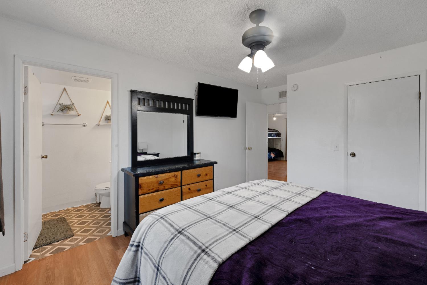Detail Gallery Image 27 of 38 For 319 Valleywood Dr, Woodland,  CA 95695 - 3 Beds | 2 Baths