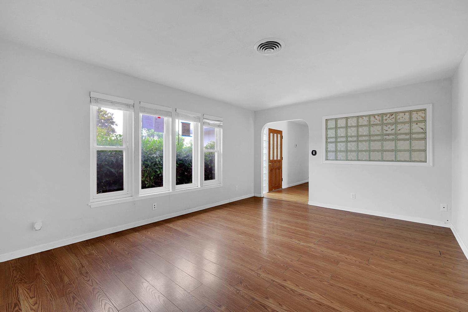 Detail Gallery Image 10 of 25 For 1440 Peach Tree Ln, Yuba City,  CA 95993 - 3 Beds | 2 Baths