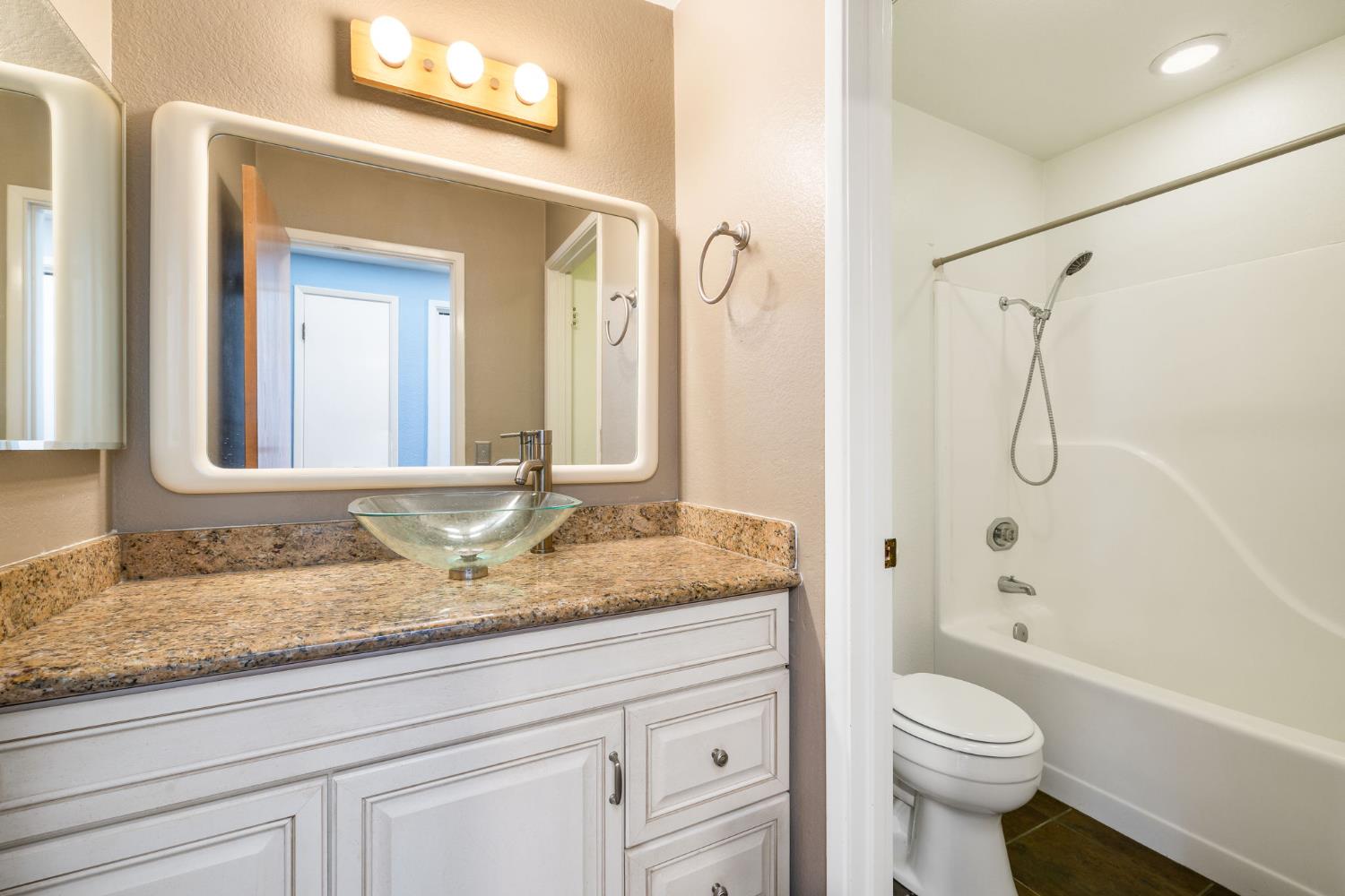 Detail Gallery Image 21 of 41 For 9286 Ultra Ct, Orangevale,  CA 95662 - 3 Beds | 2 Baths
