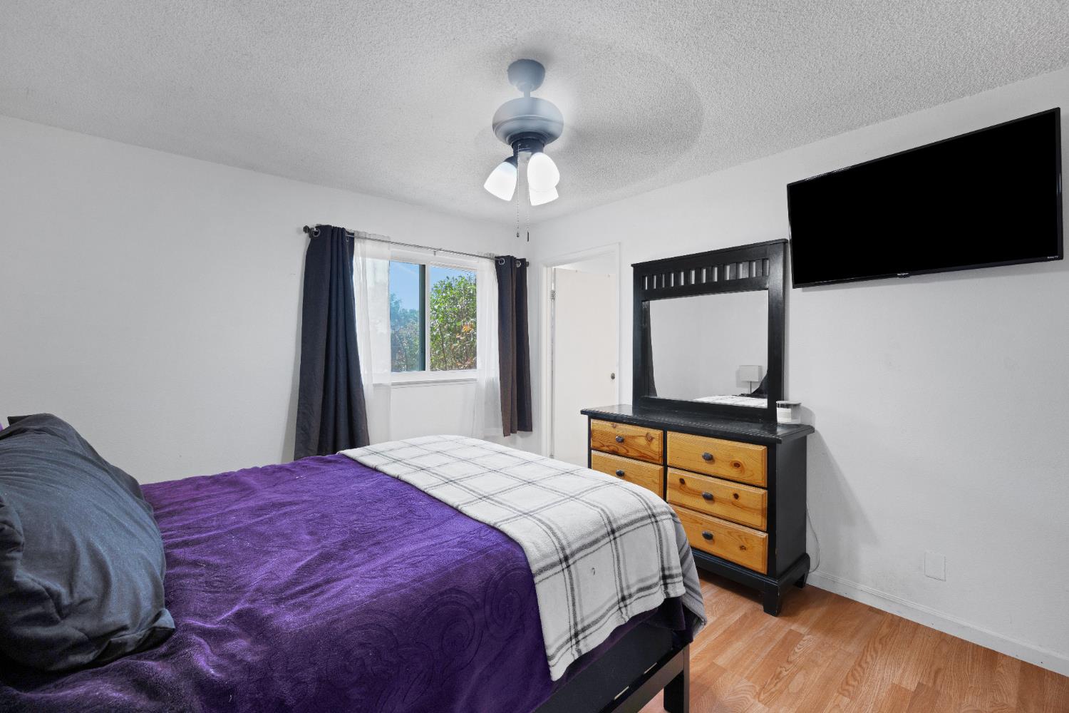 Detail Gallery Image 26 of 38 For 319 Valleywood Dr, Woodland,  CA 95695 - 3 Beds | 2 Baths