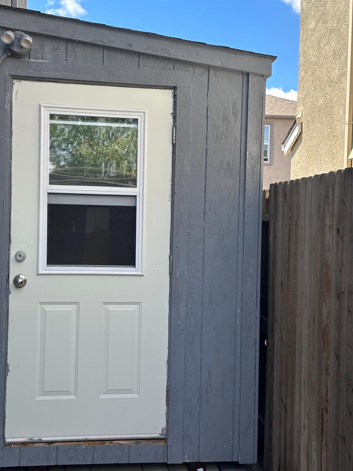 Detail Gallery Image 13 of 15 For 710 Ashwick Loop, Sacramento,  CA 95823 - 3 Beds | 1/1 Baths