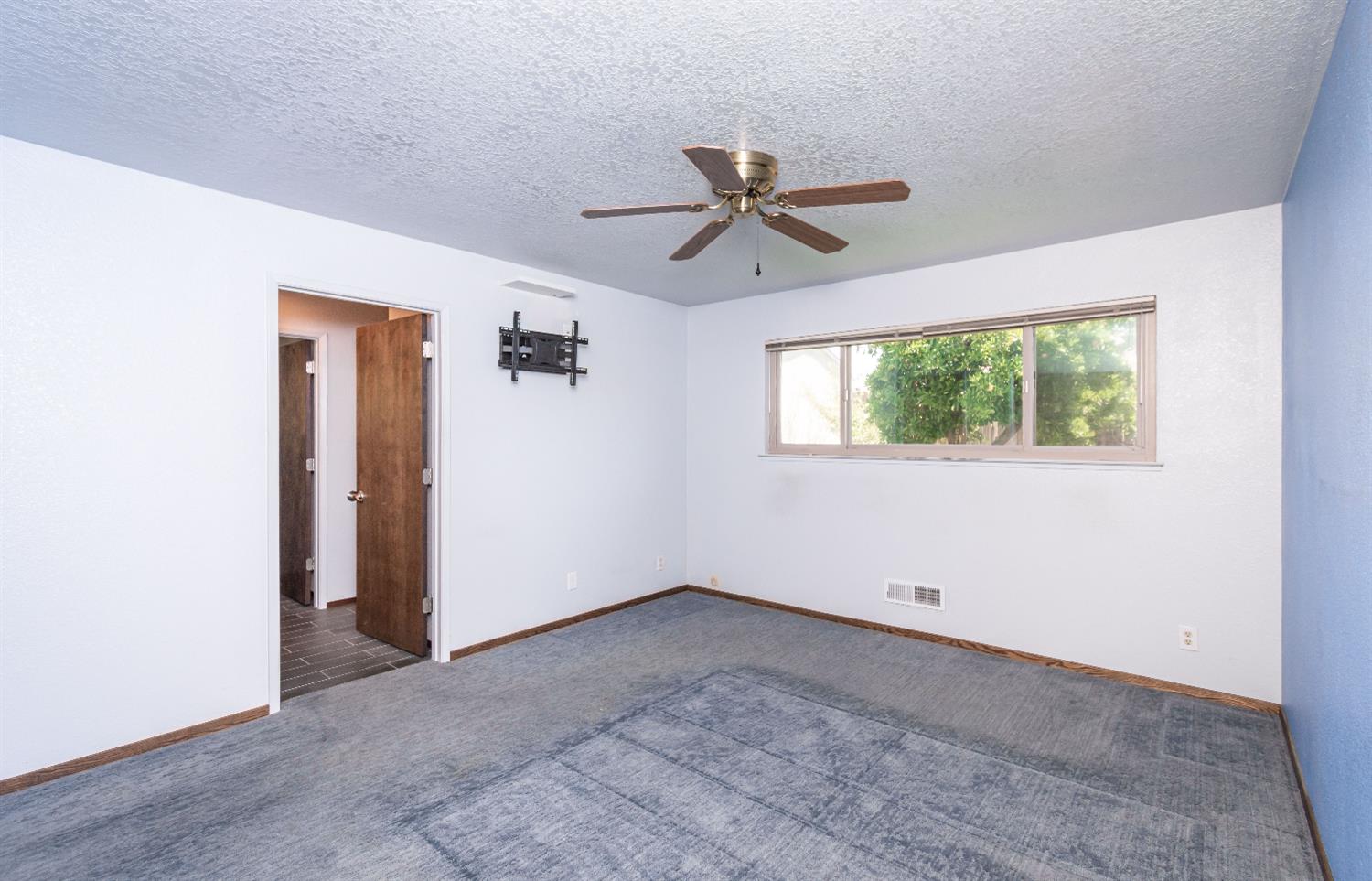 Detail Gallery Image 28 of 65 For 5612 Jolly Ct, Fair Oaks,  CA 95628 - 3 Beds | 2 Baths