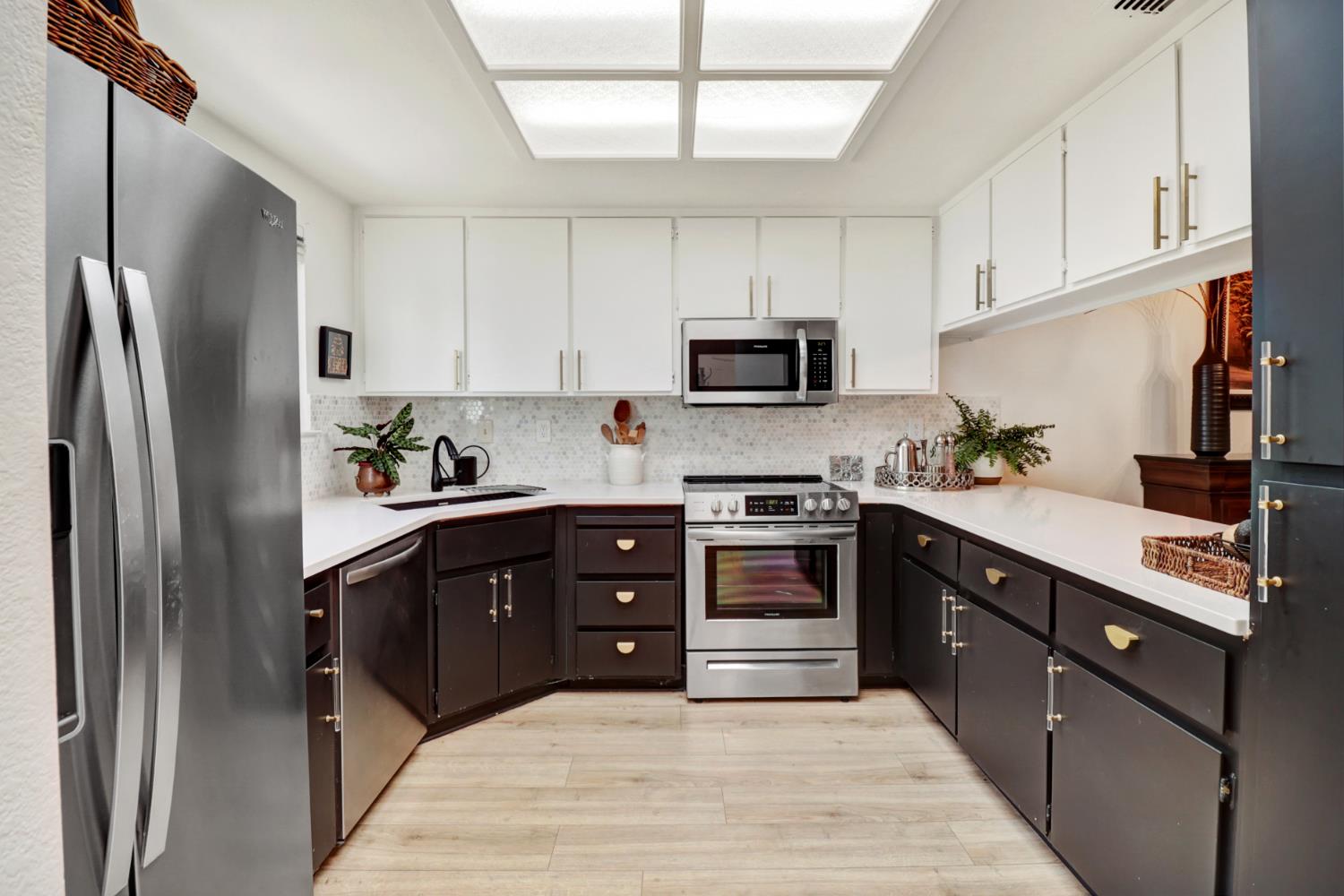 Photo #5: 225064866 Listing: Photo #5