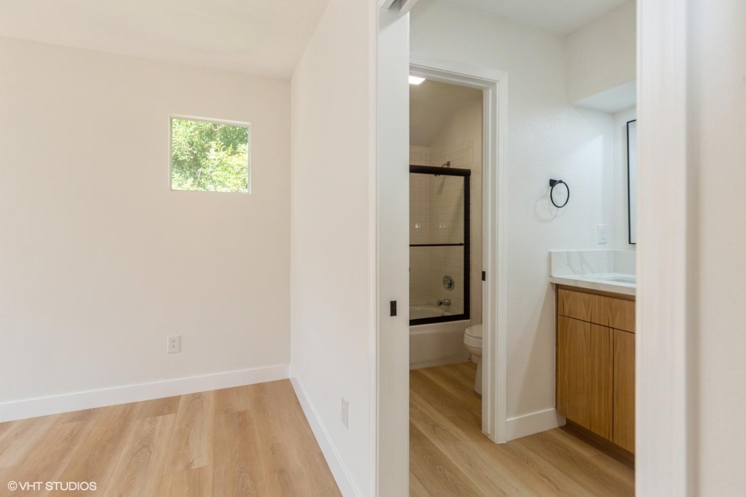 Detail Gallery Image 32 of 48 For 987 Asilomar Ter #2,  Sunnyvale,  CA 94086 - 2 Beds | 2/1 Baths