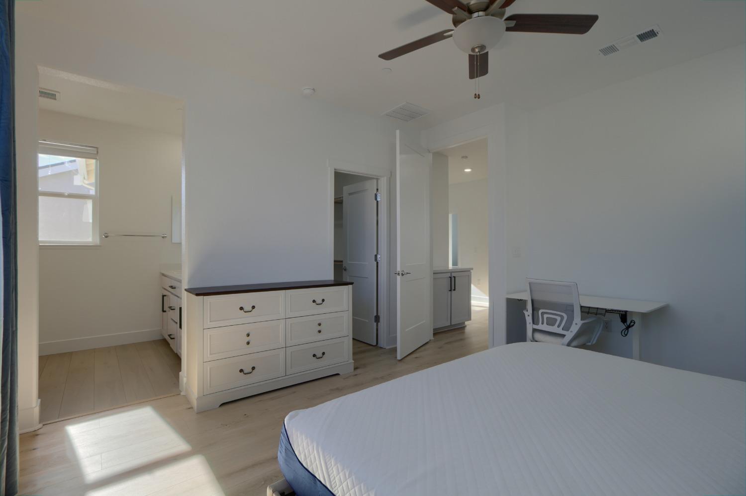 Detail Gallery Image 30 of 60 For 2183 Grady Cir, Woodland,  CA 95776 - 4 Beds | 2/1 Baths