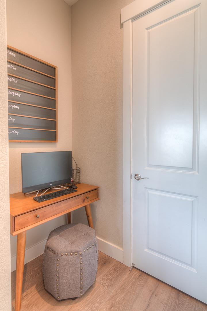 Detail Gallery Image 32 of 81 For 4009 Whitney Vista Ln, Rocklin,  CA 95677 - 4 Beds | 4/1 Baths