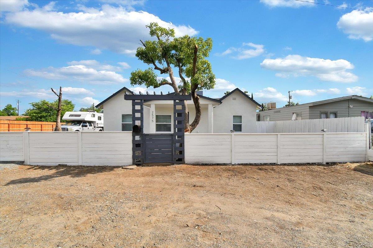 Detail Gallery Image 3 of 41 For 2575 a St, Oroville,  CA 95966 - 3 Beds | 1/2 Baths