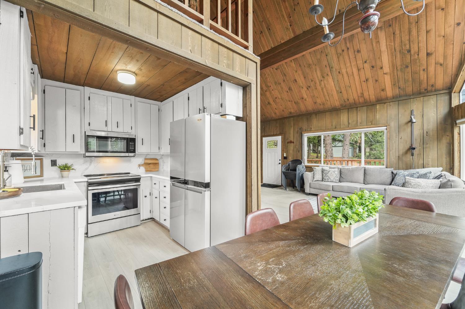 Detail Gallery Image 15 of 62 For 29696 Lassen Dr, Long Barn,  CA 95335 - 2 Beds | 2 Baths