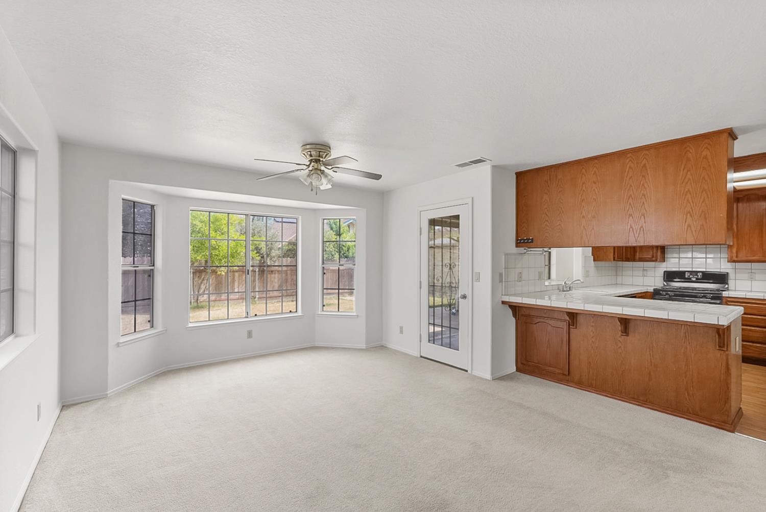 Detail Gallery Image 10 of 32 For 1011 Georgetown Ave, Turlock,  CA 95382 - 4 Beds | 2 Baths