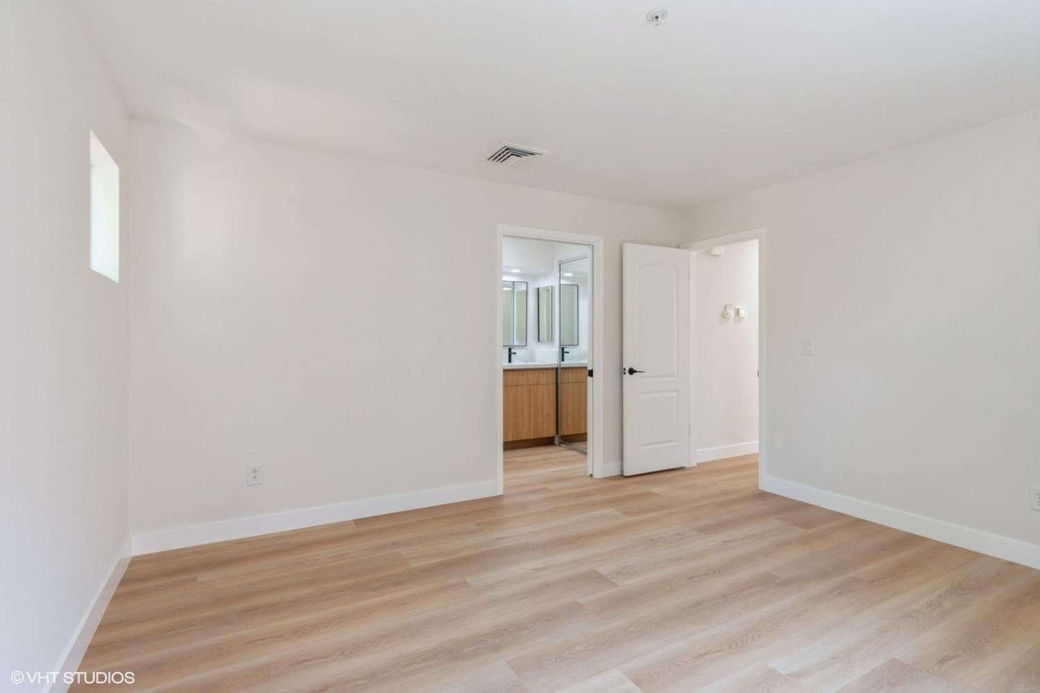 Detail Gallery Image 30 of 48 For 987 Asilomar Ter #2,  Sunnyvale,  CA 94086 - 2 Beds | 2/1 Baths