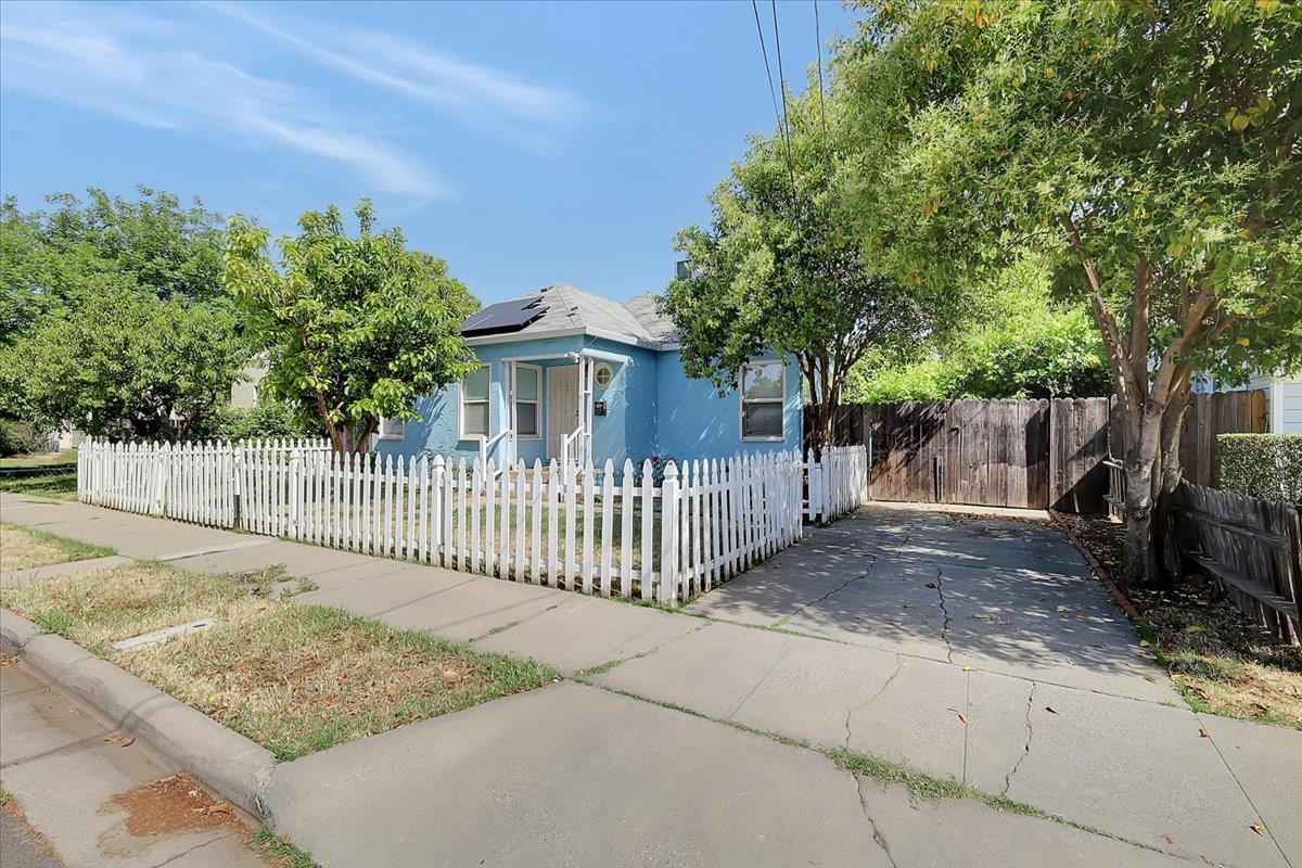 Jones Street, Yuba City, California image 2