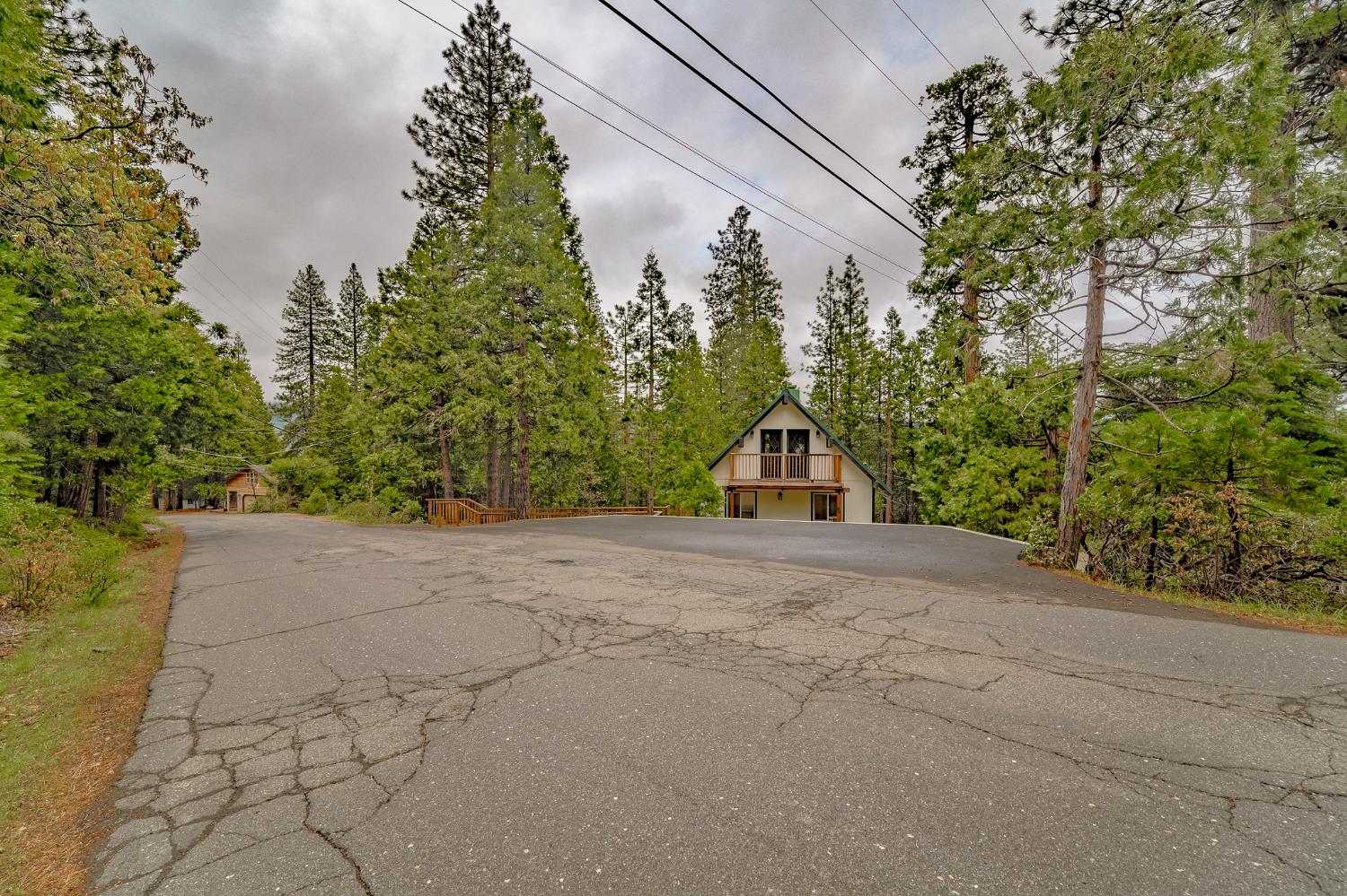 Detail Gallery Image 2 of 62 For 29696 Lassen Dr, Long Barn,  CA 95335 - 2 Beds | 2 Baths