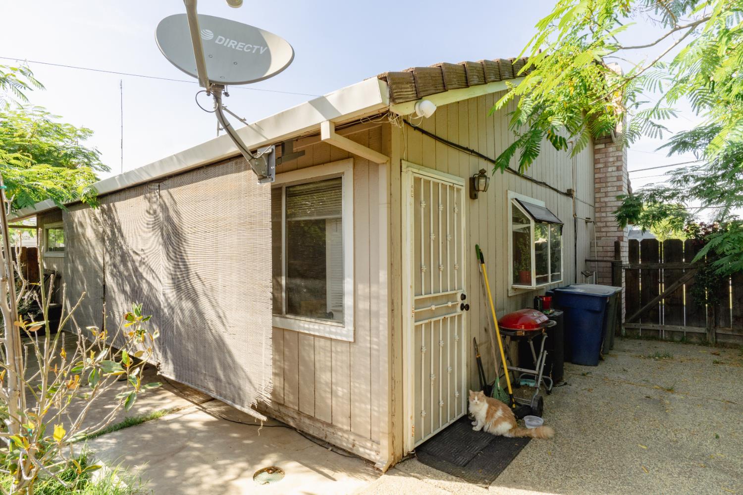 Detail Gallery Image 34 of 66 For 1070 E 23rd St, Merced,  CA 95340 - 3 Beds | 2 Baths