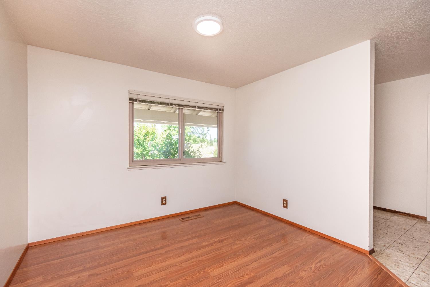 Detail Gallery Image 13 of 65 For 5612 Jolly Ct, Fair Oaks,  CA 95628 - 3 Beds | 2 Baths