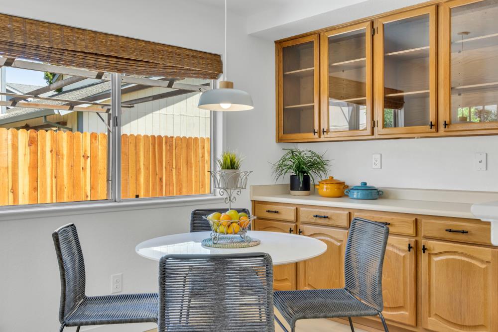 Detail Gallery Image 27 of 75 For 5984 Sawyer Cir, Sacramento,  CA 95823 - 3 Beds | 2 Baths