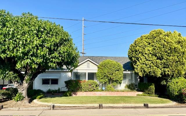 Detail Gallery Image 1 of 18 For 1158 Sunrise Ave, Modesto,  CA 95350 - 2 Beds | 2 Baths