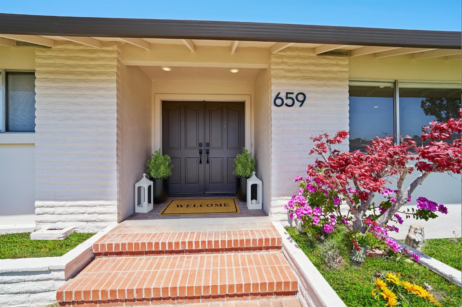Detail Gallery Image 9 of 41 For 659 San Tomas Way, South Salinas,  CA 93901 - 3 Beds | 2 Baths