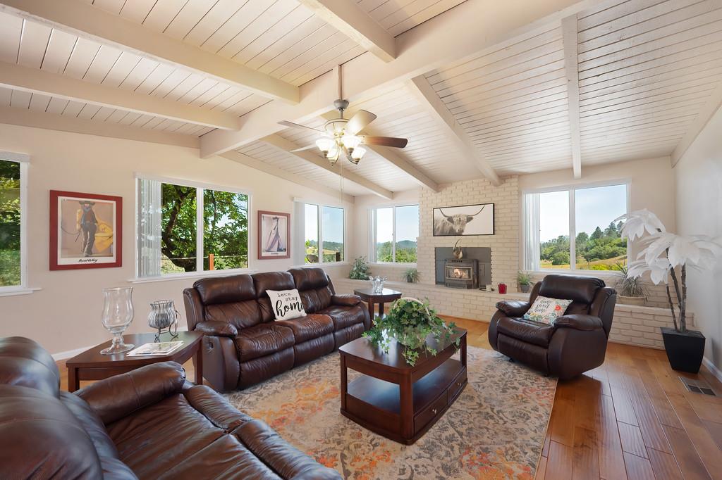 Detail Gallery Image 18 of 93 For 3561 Ahwahnee Way, Cool,  CA 95614 - 4 Beds | 3 Baths