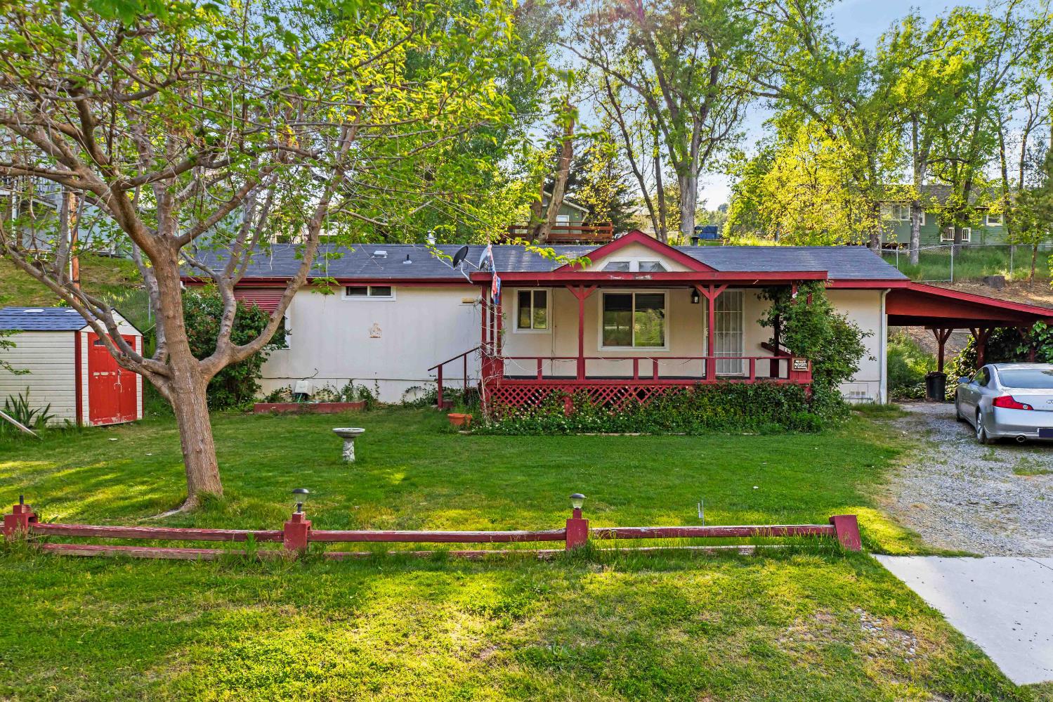 Detail Gallery Image 3 of 28 For 33016 Willow Creek Dr, North Fork,  CA 93643 - 2 Beds | 1 Baths