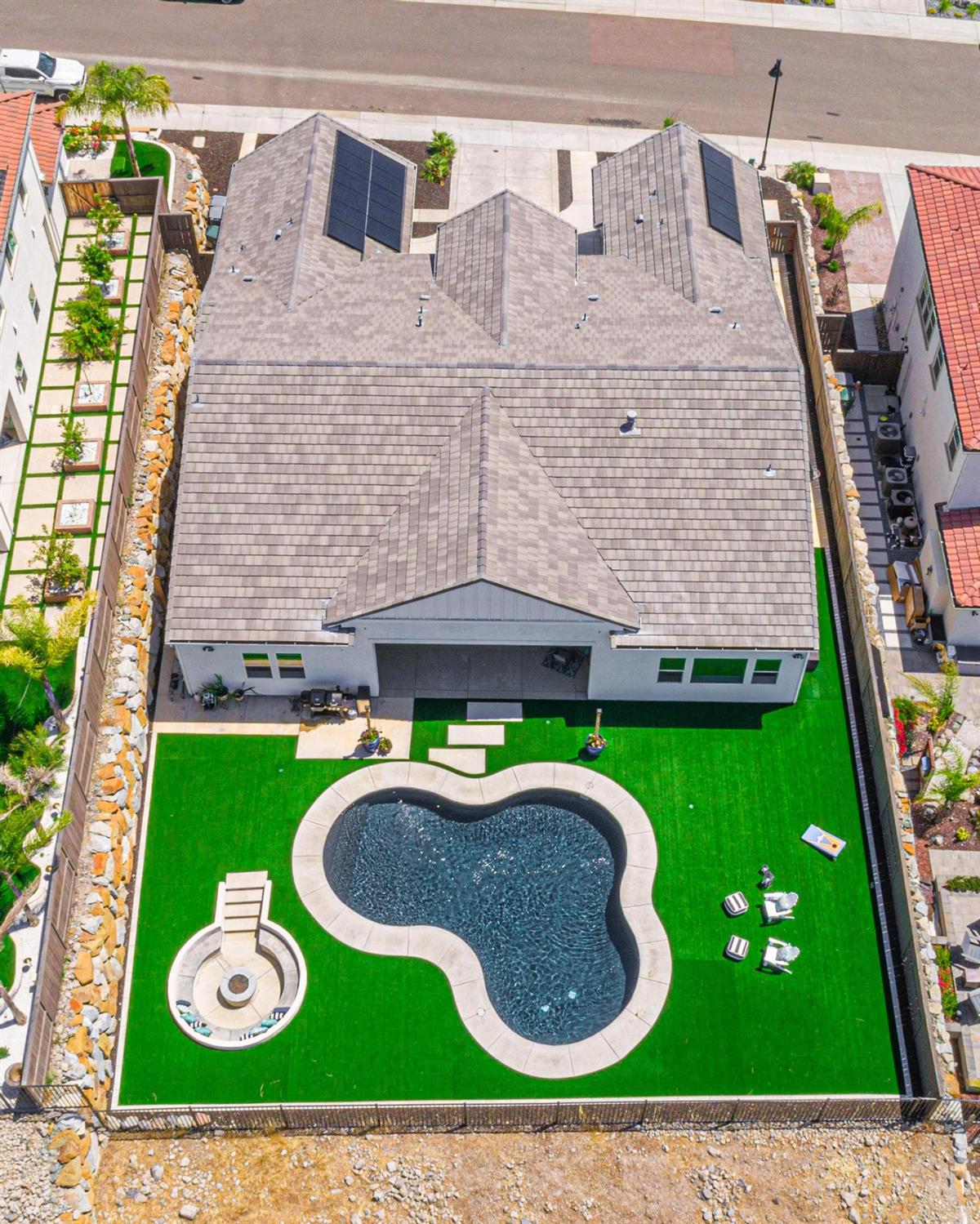 Detail Gallery Image 72 of 81 For 4009 Whitney Vista Ln, Rocklin,  CA 95677 - 4 Beds | 4/1 Baths