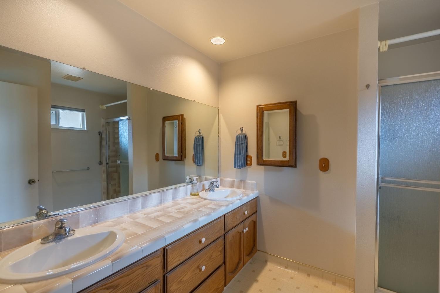 Detail Gallery Image 24 of 52 For 1047 Miwok Dr, Lodi,  CA 95240 - 3 Beds | 2 Baths