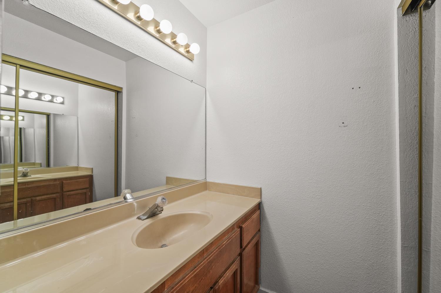 Detail Gallery Image 27 of 34 For 3428 Waynesboro Dr, Ceres,  CA 95307 - 3 Beds | 2 Baths