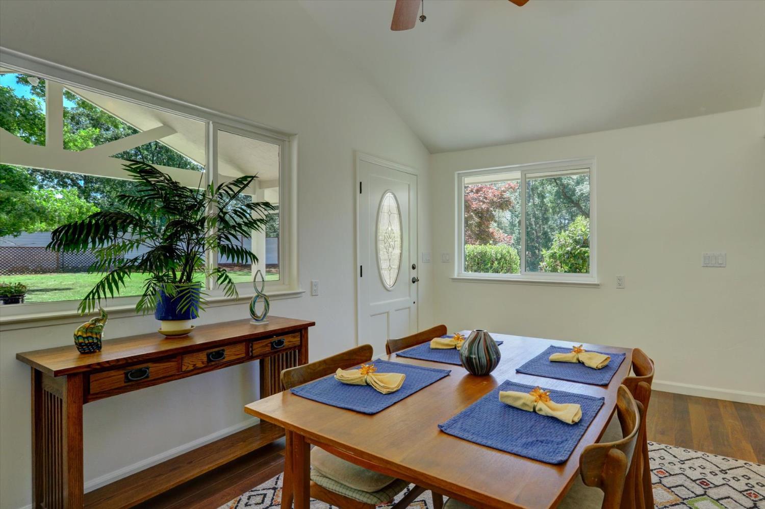 Detail Gallery Image 10 of 88 For 2500 N Lakewood Dr, Meadow Vista,  CA 95722 - 3 Beds | 2/1 Baths