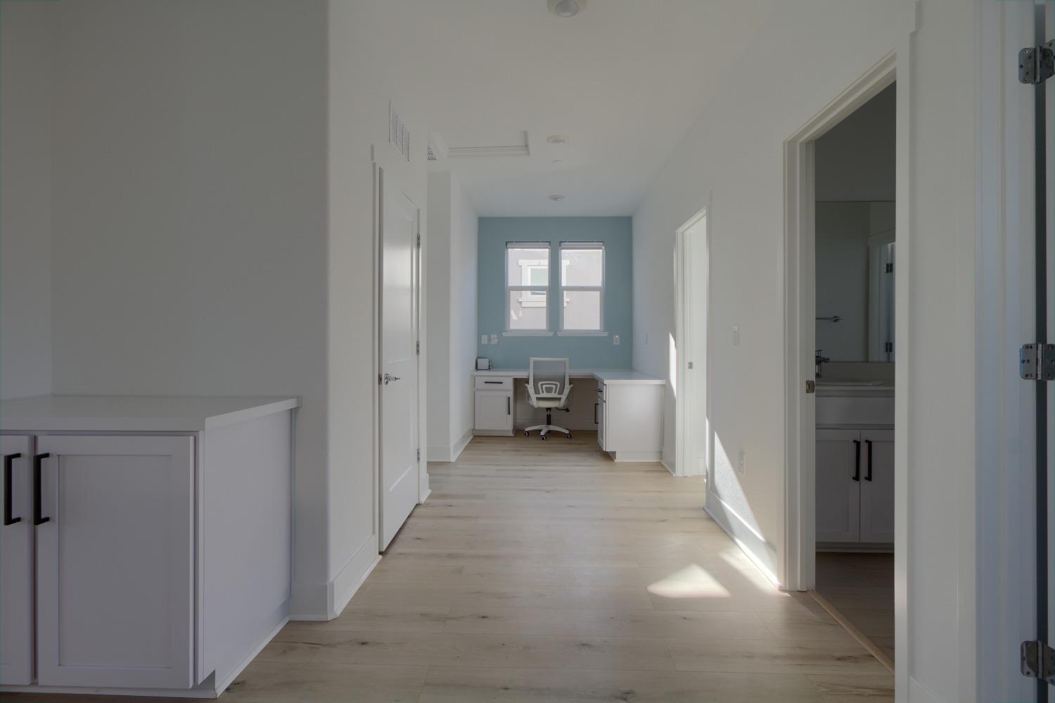 Detail Gallery Image 21 of 60 For 2183 Grady Cir, Woodland,  CA 95776 - 4 Beds | 2/1 Baths