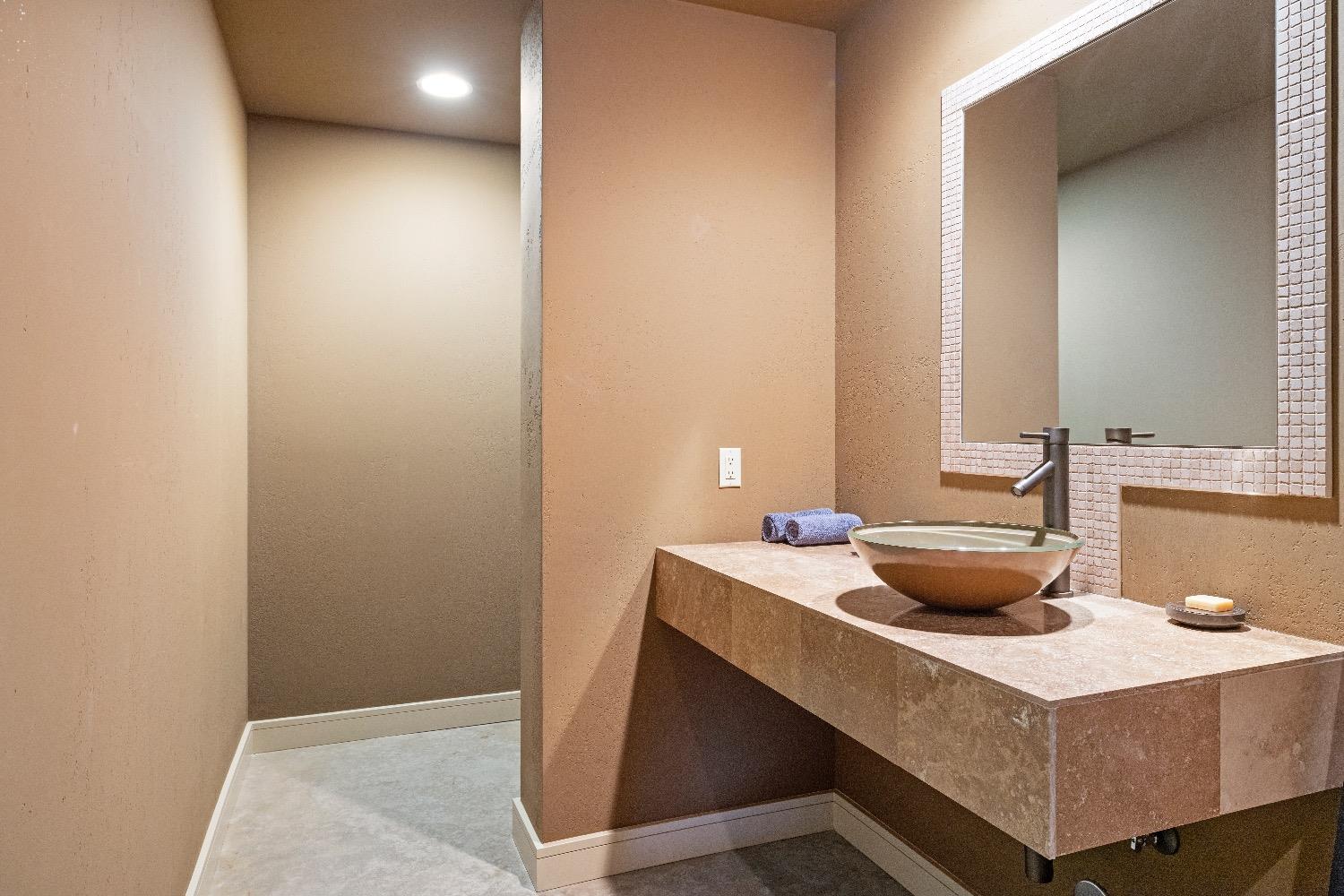 Detail Gallery Image 49 of 64 For 10715 Amerine Ln, Oakdale,  CA 95361 - 2 Beds | 2/1 Baths